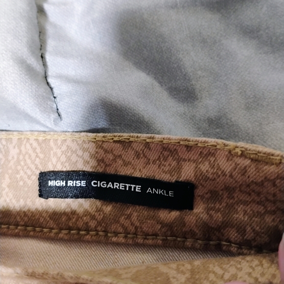 BDG Tan Ankle Snake Print Pants NWT - Picture 6 of 8